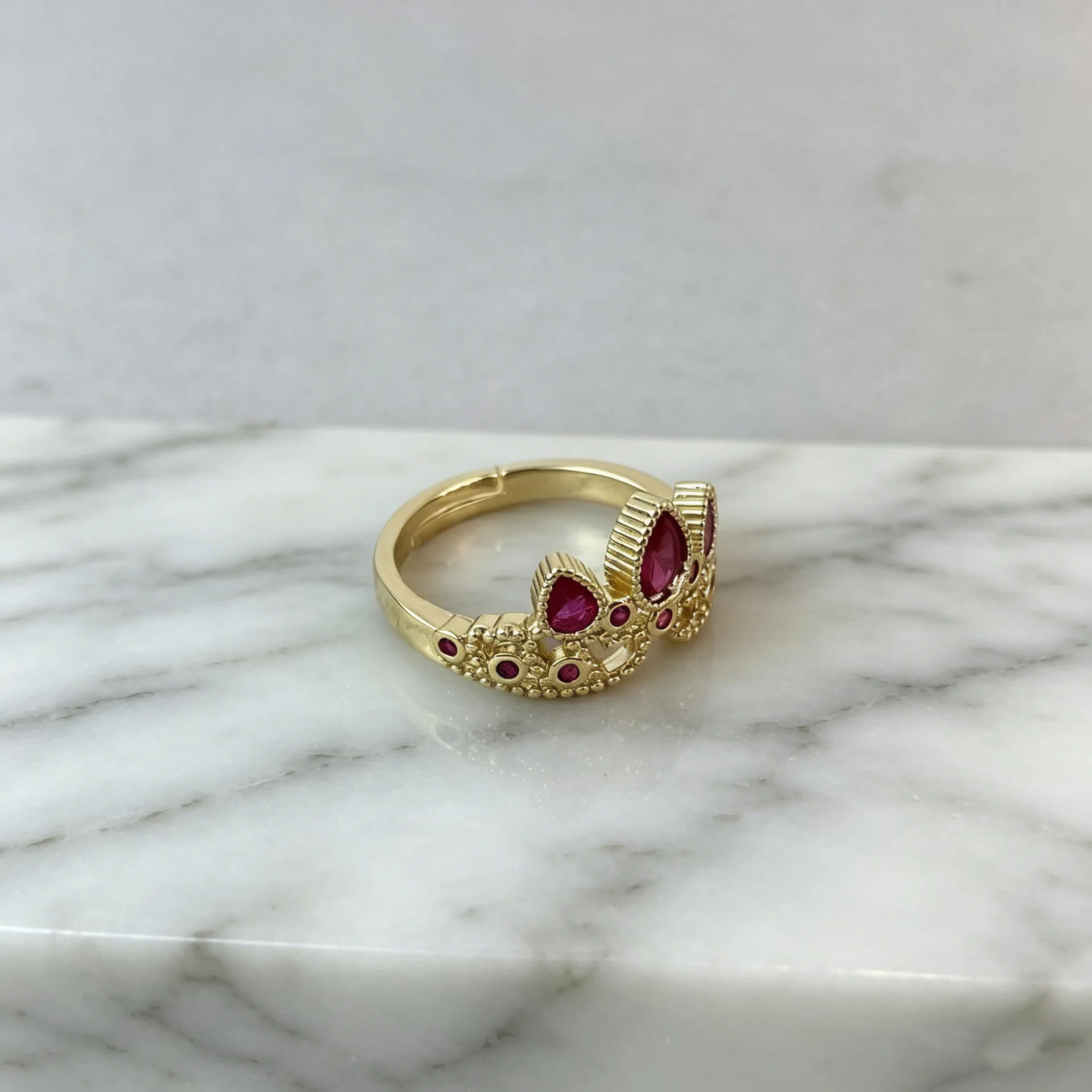 

Women Crown Adjustable Ring Luxury Elegant Niche Design Finger Ornament