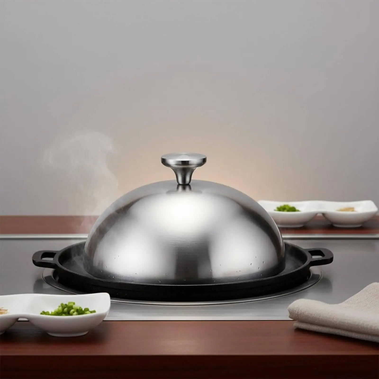 Unibody Stainless Steel Round Plate Cover Insulated Handle Dish Dome Serving Lid for Burgers and Steaks