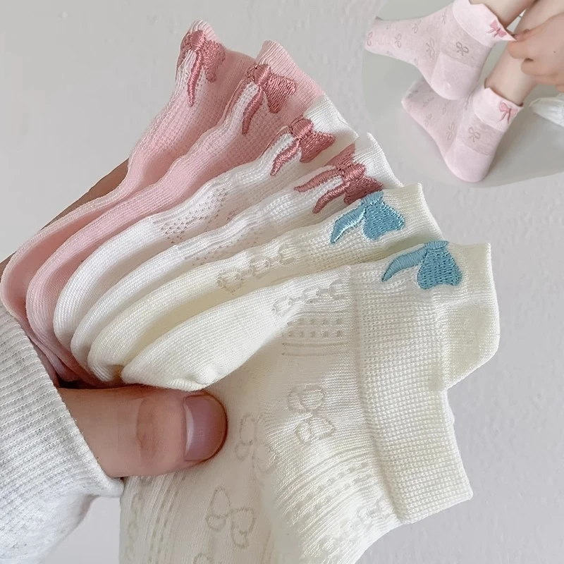 Lot de 5 paires de chaussettes respirantes et confortables pour femmes, bas mignons avec nœud papillon, bas bateau peu profond, tube simple, mode printemps et été