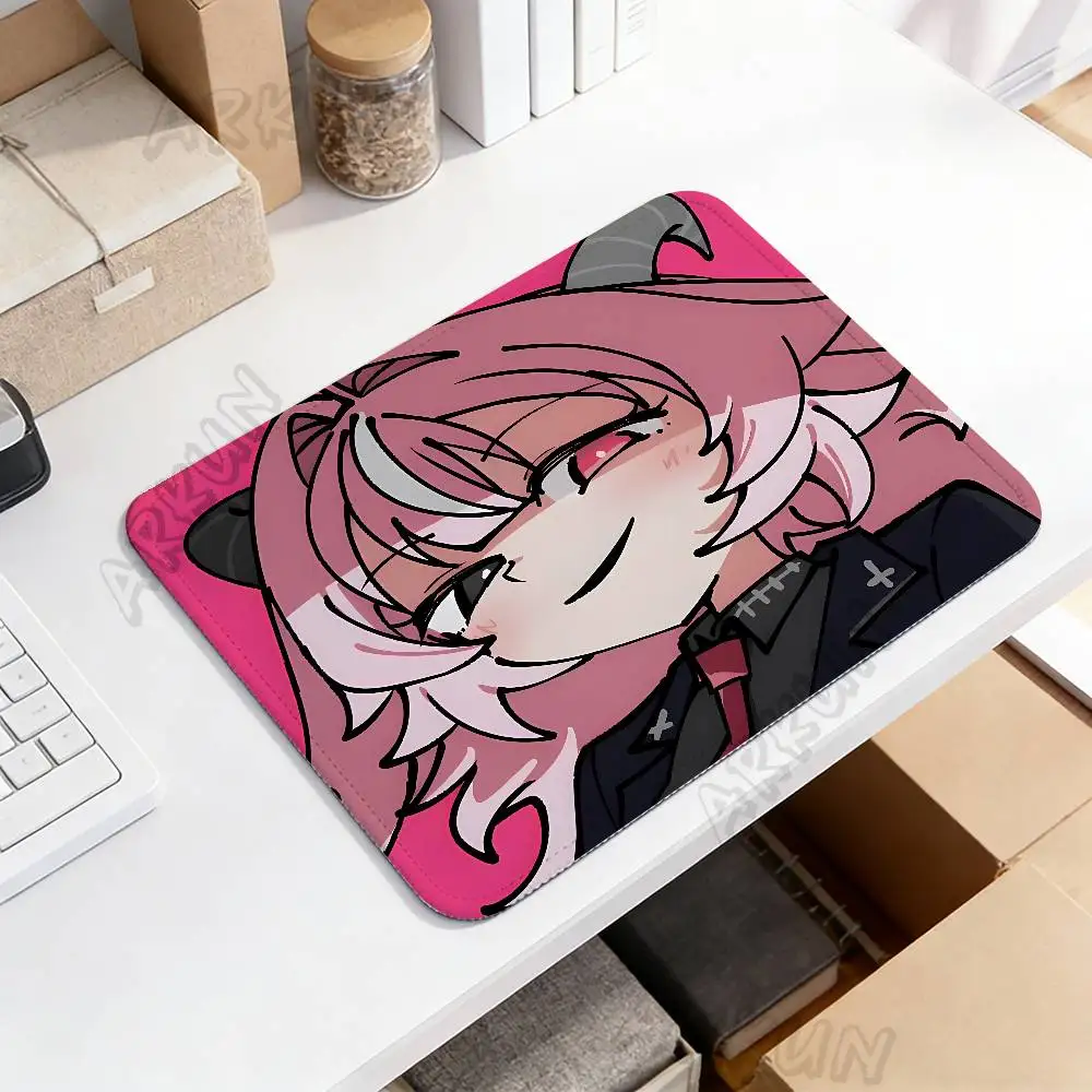 2026New Fashion Femme Soule Gaming Mouse Pad, Pink Hair Demon Girl HD Print