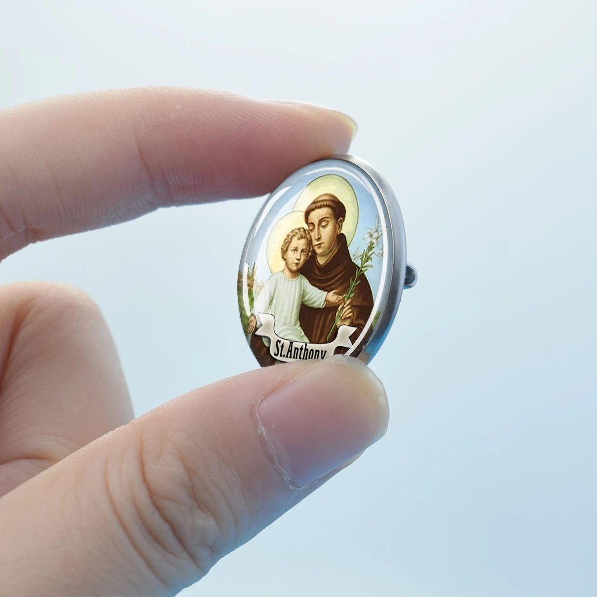 1PC Twelve Guardian God Pattern Round Two Colors Metal Brooch, Exquisite Glass Inlaid Pin, Clothing Decoration Accessory Gift
