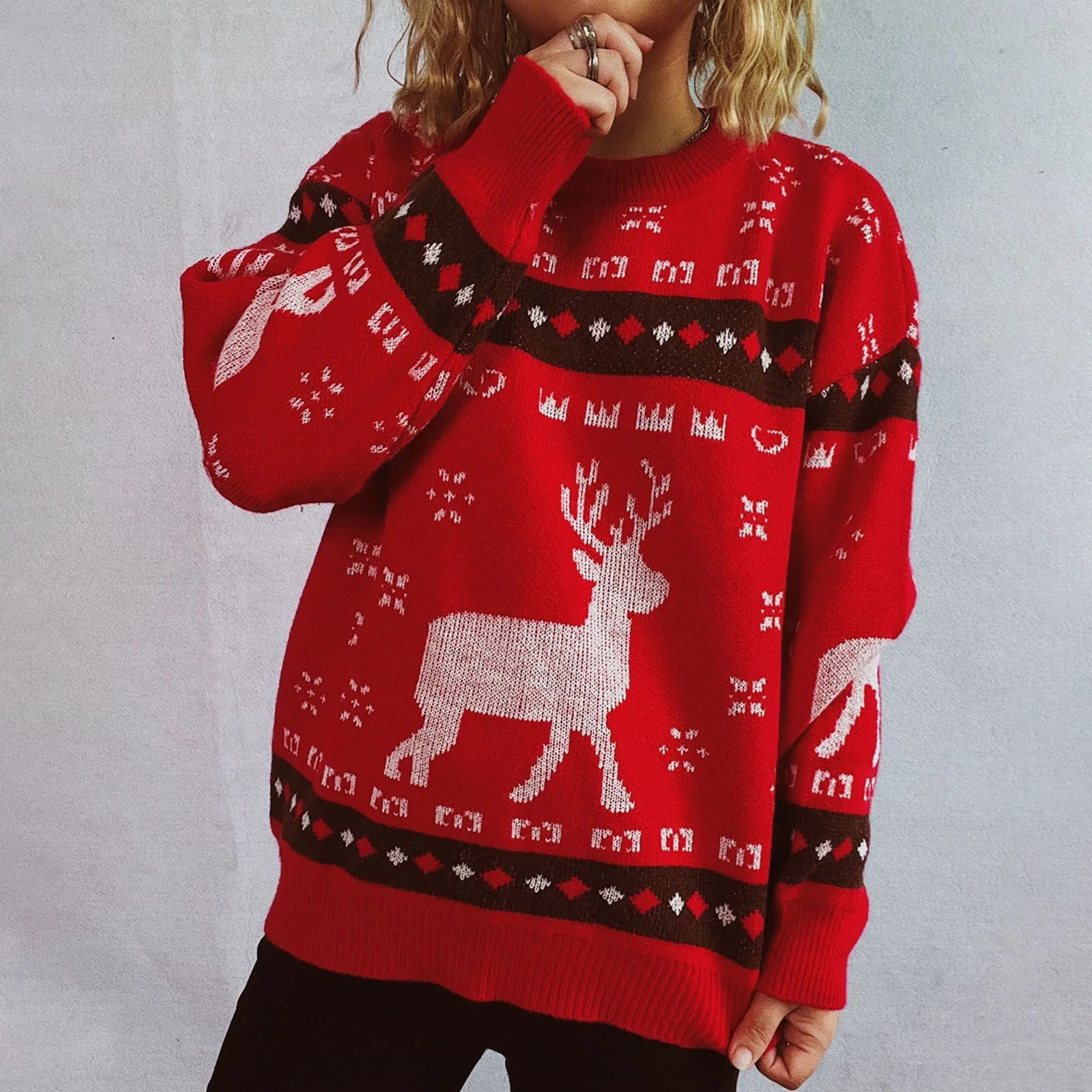 

Women's Autumn And Winter Cartoon Reindeer Knitted Jacquard Christmas Sweater Round Neck Long Sleeve Pullover Fashion Sweater