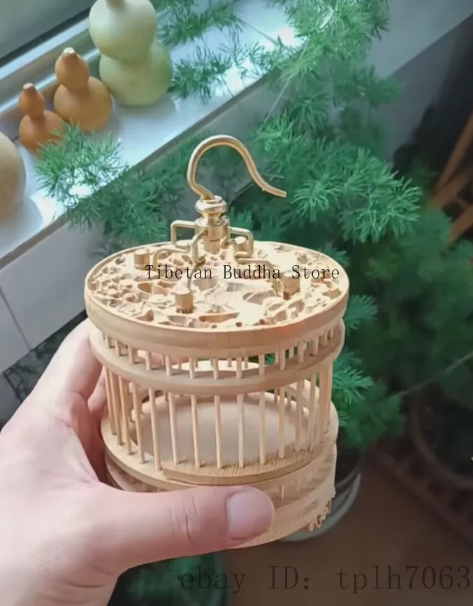Chinese Cricket Carving Cage Woven Bamboo Ratan Circular Basket
