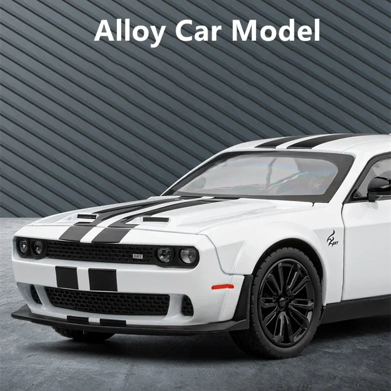 1:24 Dodge Challenger SRT Hellcat Alloy Car Model Diecasts Metal Sports Car Vehicles Model Simulation Sound Light Kids Toys Gift