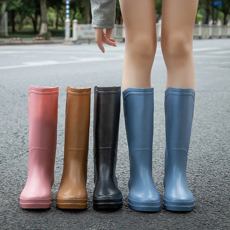 Spring Rain Boots Long Barrel Plus Velvet Warm Rain Boots Women\'s Fashion Coat Non-Slip Waterproof Shoes Kitchen Rubber Shoes