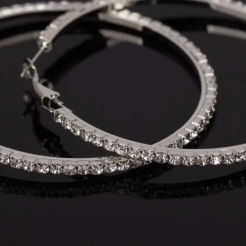 Simple Outer Ring Set with Transparent Artificial Gemstones. This Ladies' Circular Earrings Are Suitable for Formal Events.