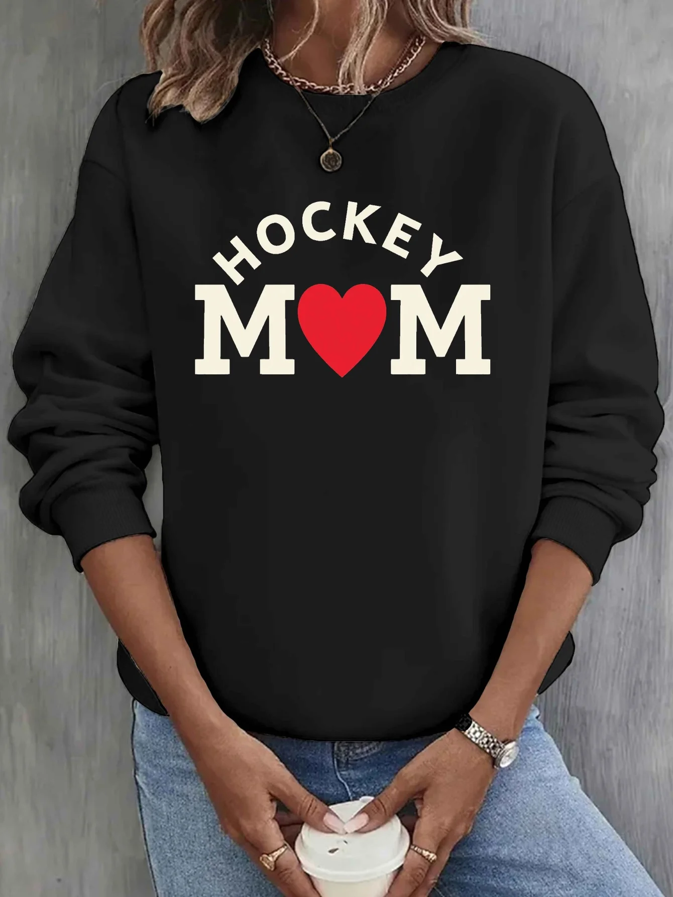 

Толстовка с принтом для хоккейной мамы, повседневная толстовка с круглым вырезом, подходит для осенних и весенних сезонов.