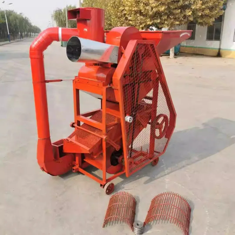 Peanut dust remover for oil mill