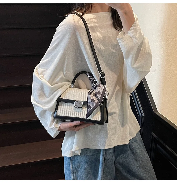 

Elegant Women's New Small Square Bag - Minimalist Fashion Scarf Handheld Shoulder Crossbody Commuter Bag