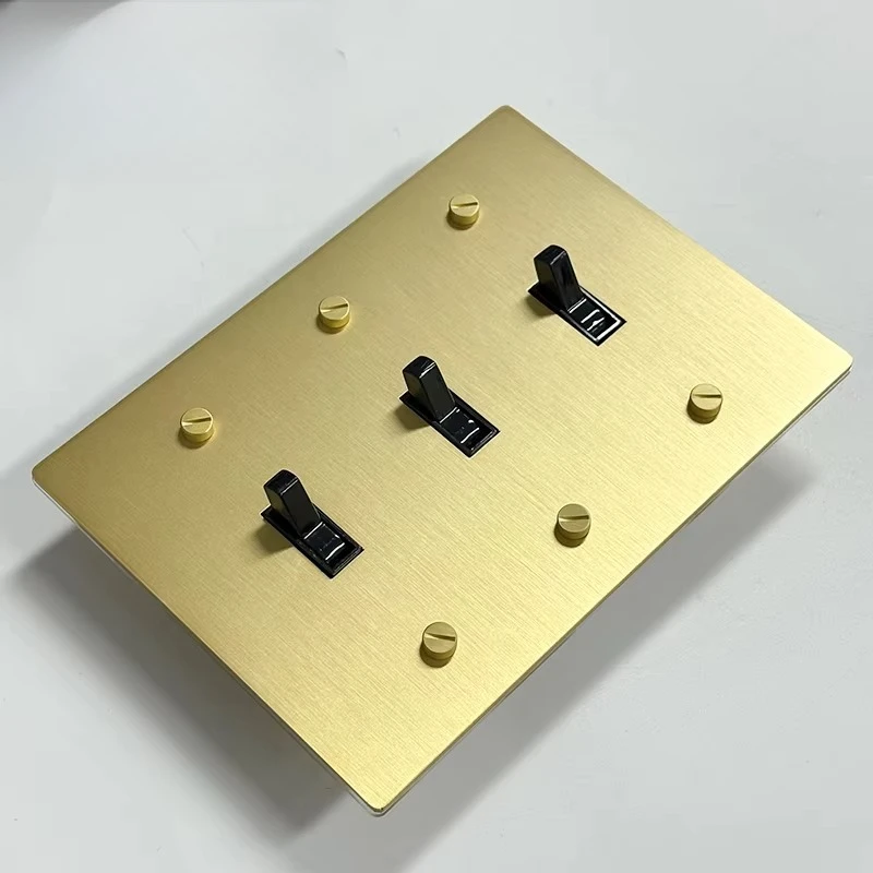 Brass American Standard Wall Socket 118 Type Polished Brass Panel Multi-Gang Power Outlet for Hotel Villa Residential