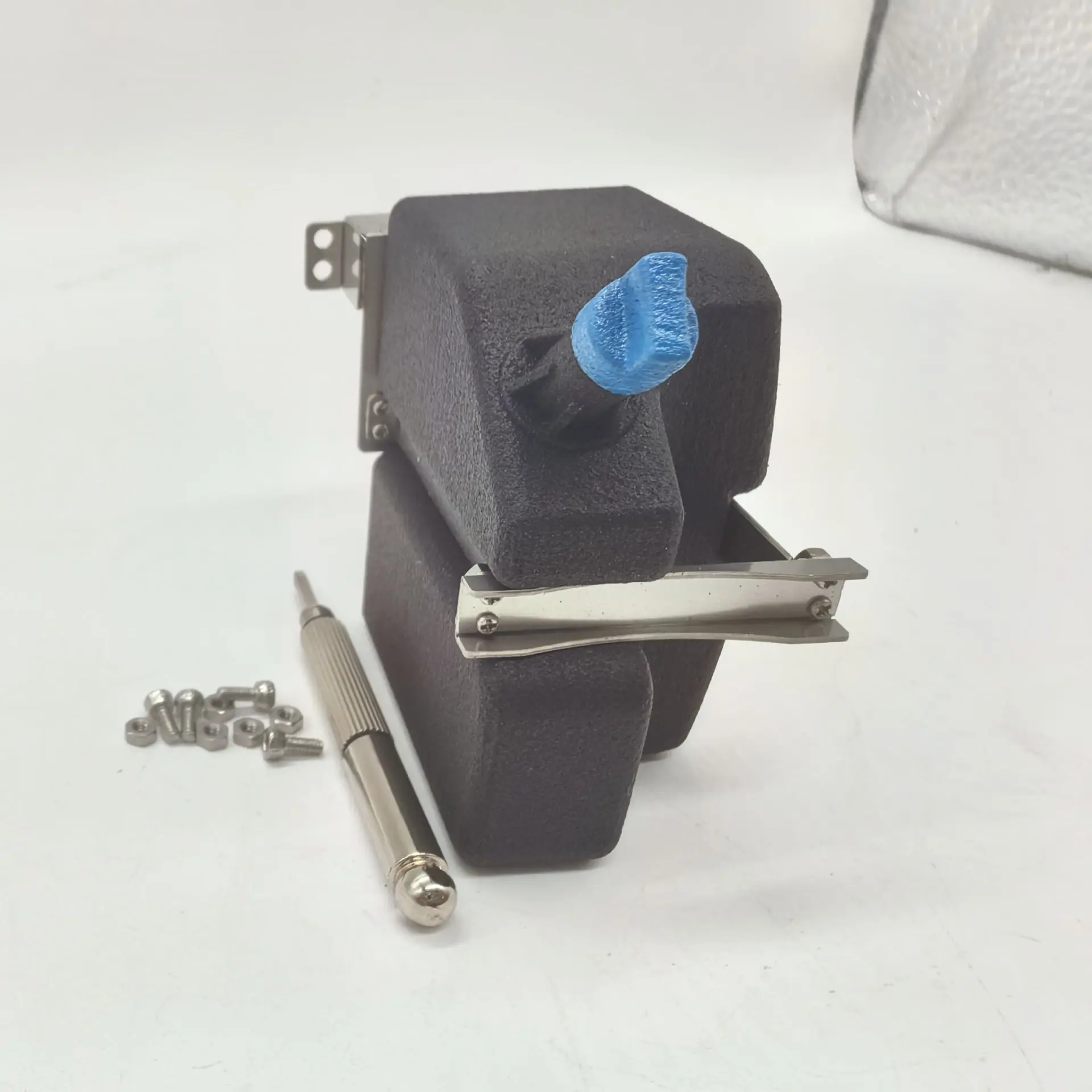 スケールクラブモデル タミヤ 1/14 用 MAN アップグレード尿素タンク ブラケット付き 特定のグループに適した DIY