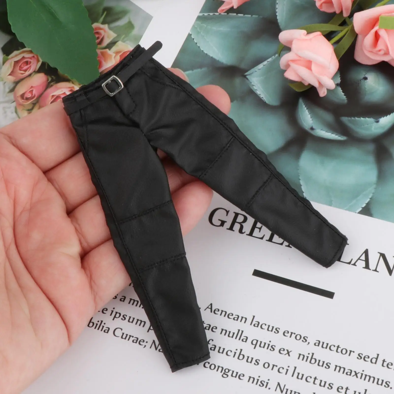 

1:12 Scale Mans Figure Pants Dress up Miniature Belt PU Leather Mini Pants for 6inch Male Figure Body Doll Cosplay Accessories