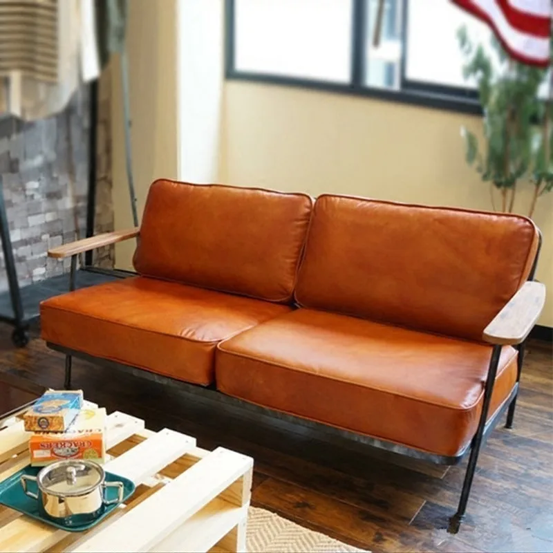 Einzelner, doppelter Barstuhl aus nordischem Leder