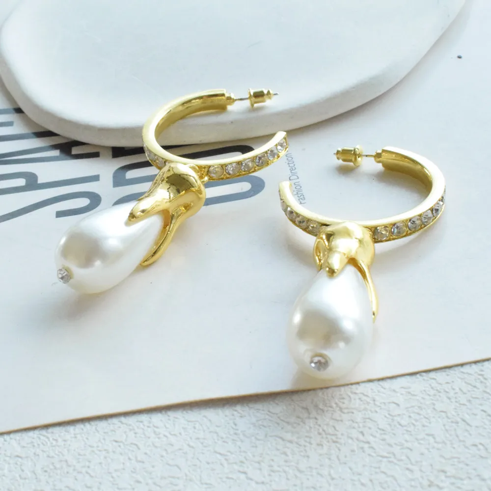 Übertriebene Weiße Imitationsperlen-Ohrhänger für Damen, Schmuck, Wunderschönes Tägliches Statement-Accessoire – Detail 5