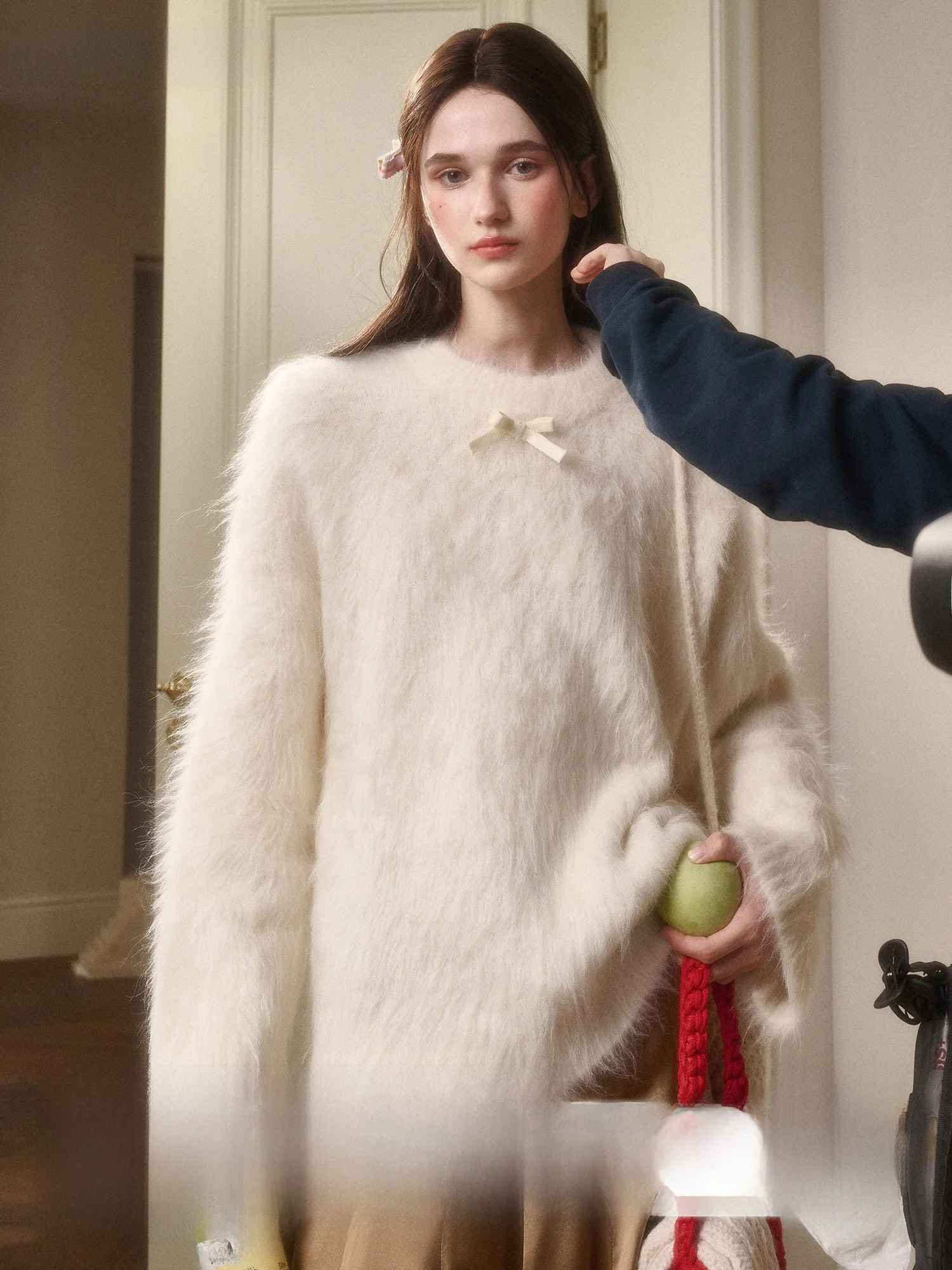 

Свитер женский Galaxy Eternal "Little Lamb" из альпаки, мягкий, комфортный, длинный, вельветовый, свободного кроя, с круглым вырезом