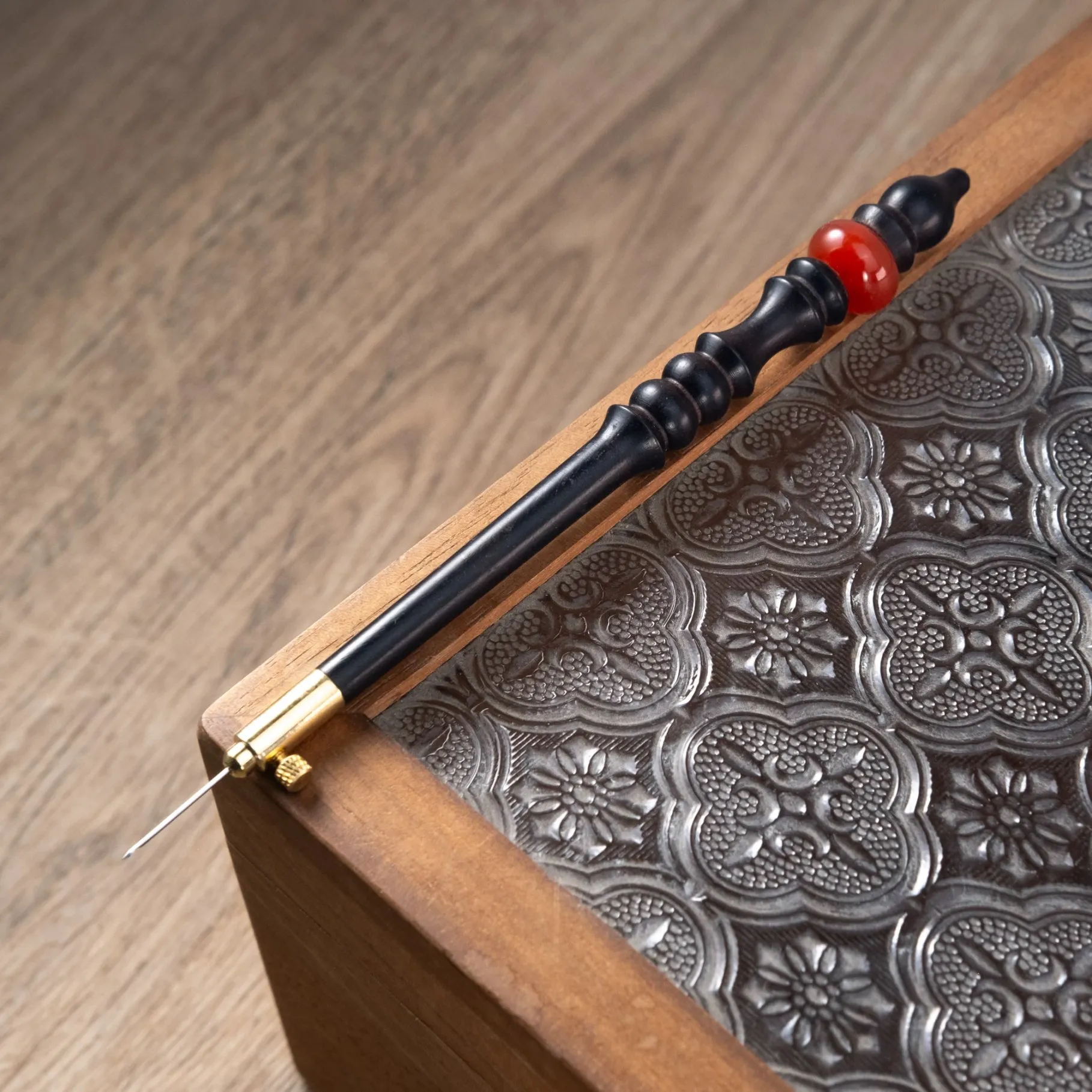 

Набор инструментов для французской вышивки # Крючок для бисероплетения и работы с пайетками Luneville-Tambour с круглой ручкой-бусиной, 70 шт.