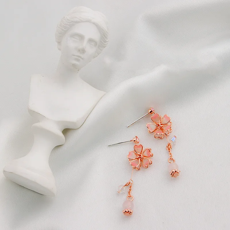 Koreanische elegante Blumen-Schmetterlings-Ohrringe für Damen, exquisite Kristall-Zirkon-Ohrringe mit langen Quasten, temperamentvoller Schmuck – Detail 7