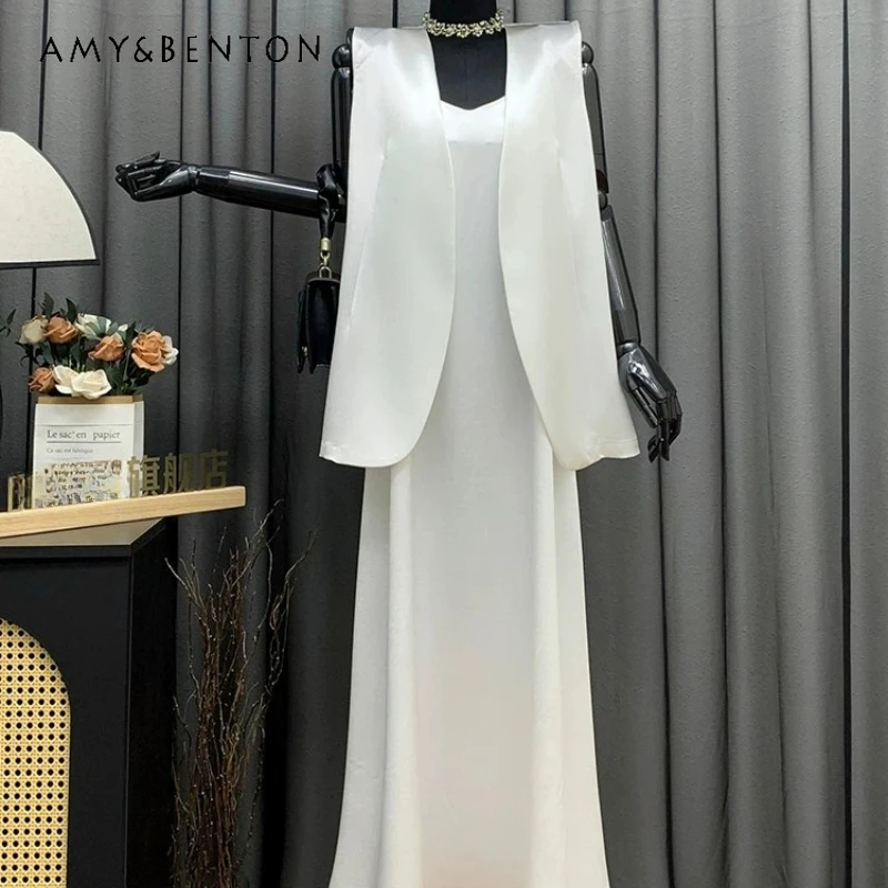 

2026 New White Simple Loose Sleeveless Women's Vests Top Fashion Temperament French Design Sling Dresses Two-piece Sets Ladies