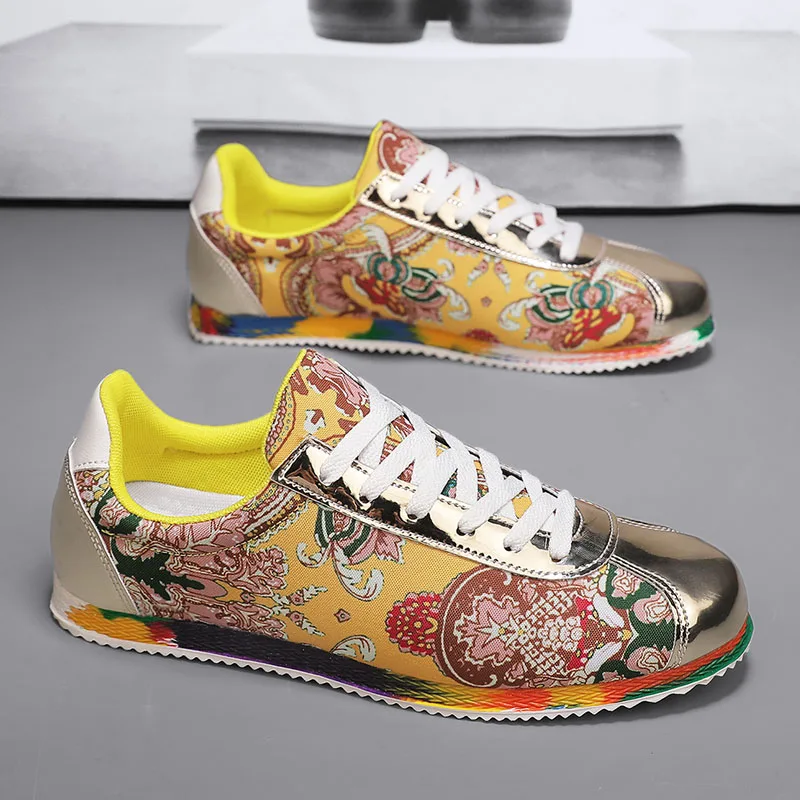 New Design Men's Yellow Sneakers Fashion Graffiti Printed Fabric Men Sneakers Comfort Lightweight Flats Shoes Men Casual Shoes