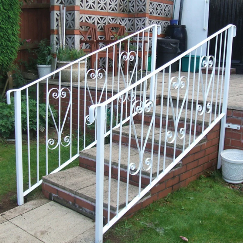 custom.Modern Staircase Handrails