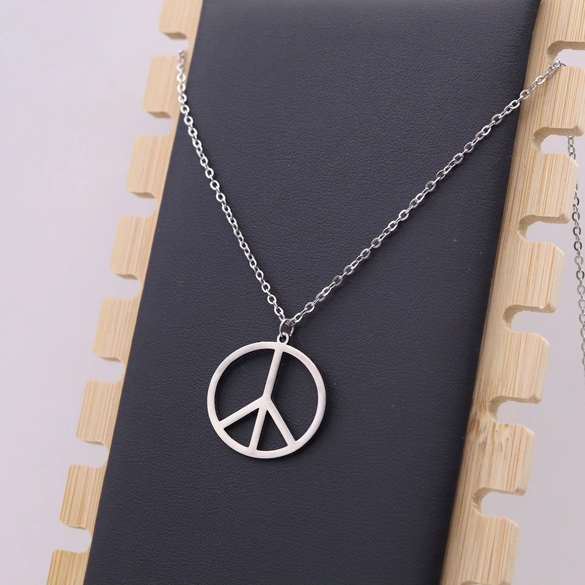 Kinitial Peace Sign Pendant Necklace Simple Hippie Anti War Sign Pendant Necklace Stainless Steel Chain Long Chain Necklace