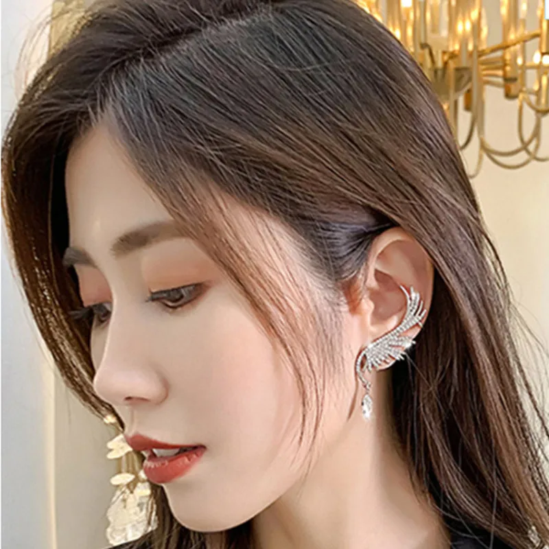 2023 Korean Version New Wing Rhinestone Pendant Exquisite and Exaggerated Fashion Women\'s Elegant Anti Allergy Jewelry Earrings