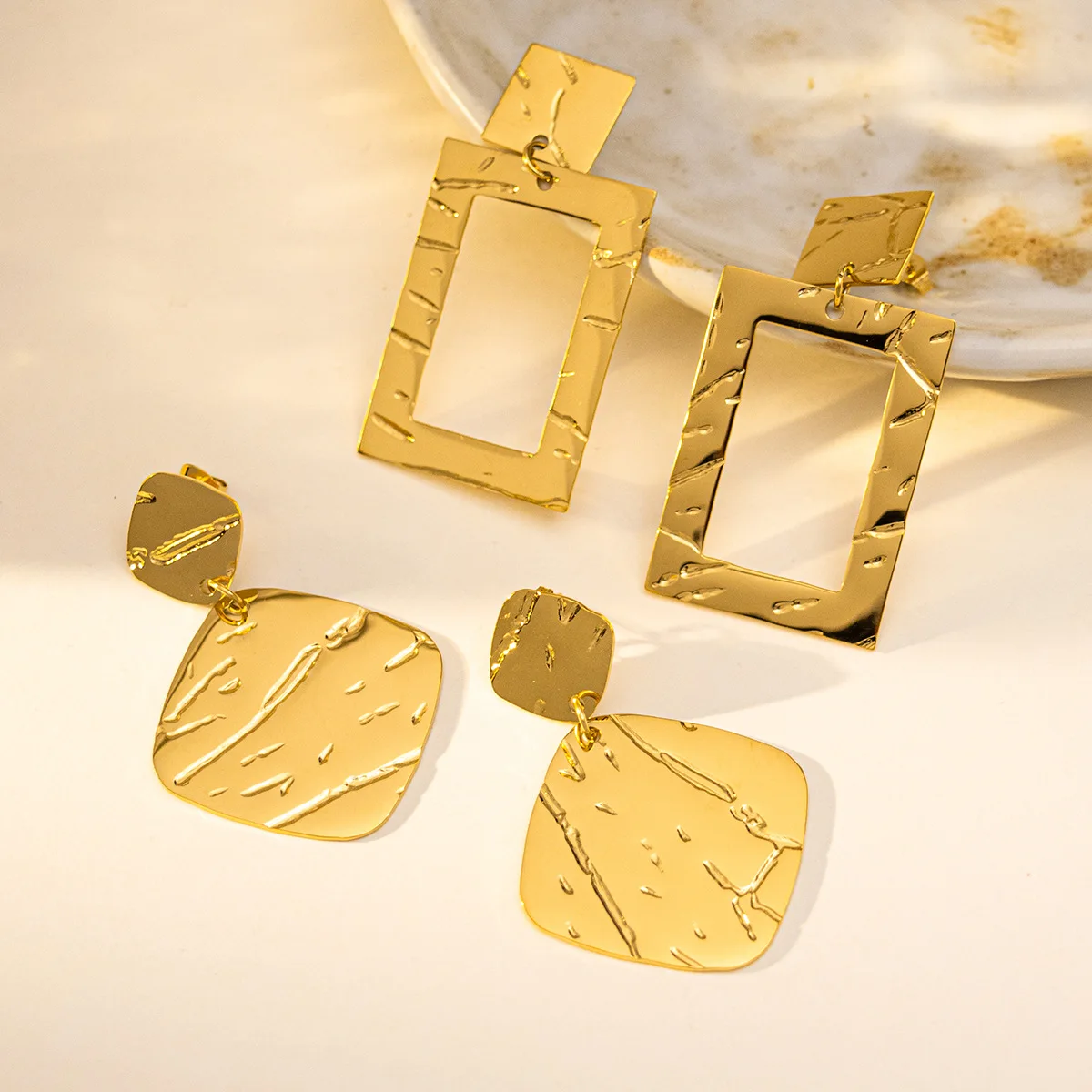 Fashionable metallic lava texture geometric earrings, personalized minimalist square pleated stainless steel studs wholesale
