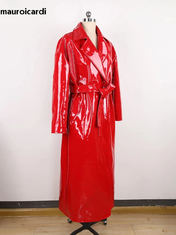 Mauroicardi Autumn Long Waterproof Shiny Reflective Red Patent Pu Leather Cocoon Coat Women Sashes Loose Runway European Fashion