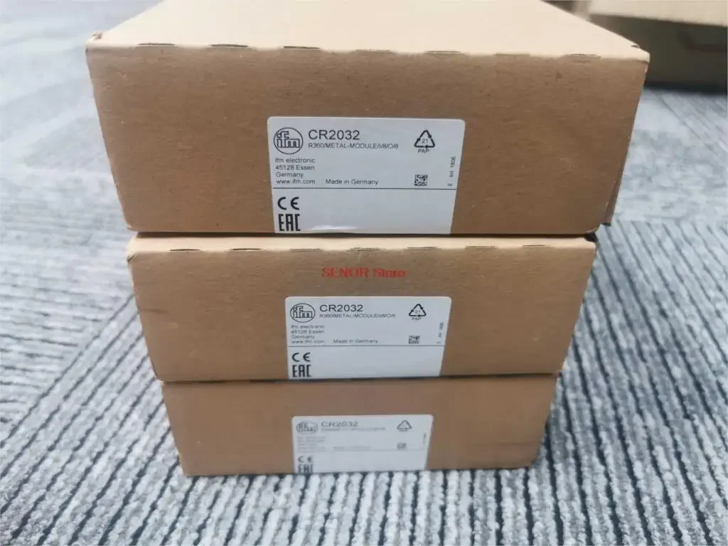 Mail brand new CR2032 controller original nett