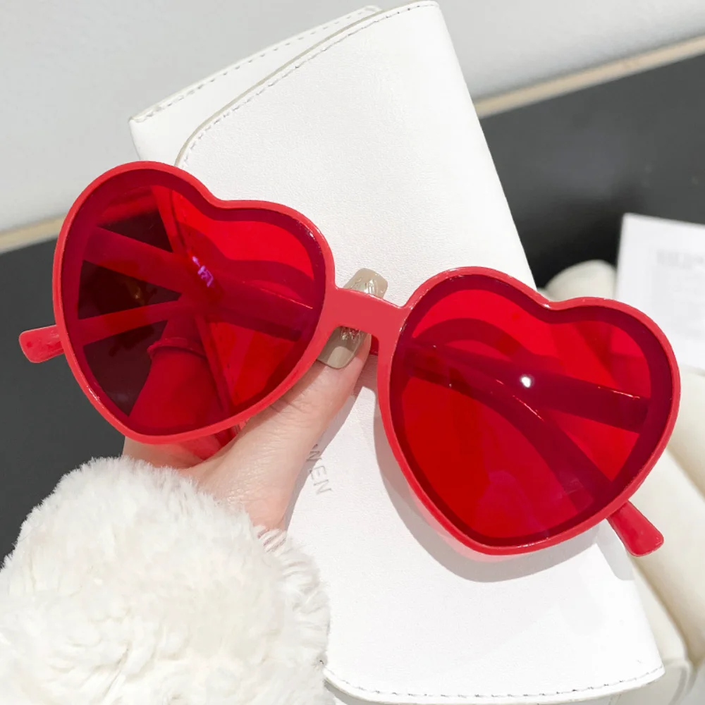 Love Heart Shaped Sunglasses Women Big Frame Fashion Cute Sexy Retro Cat Eye Vintage Sun Glasses Uv400 Unisex Eyewear Eyeglasses