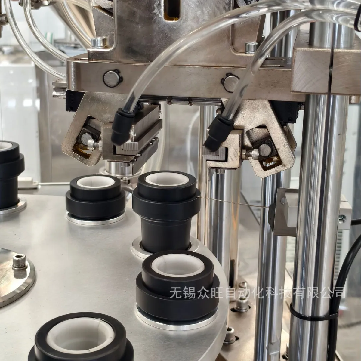 Automatic stainless steel double-head filling and sealing machine is suitable for tight sealing of toothpaste and cosmetics