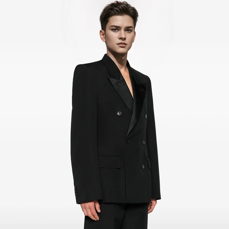 Abito da uomo d'affari di alta qualità Cappotto da uomo personalizzato in stile britannico stile gentiluomo nero doppio petto