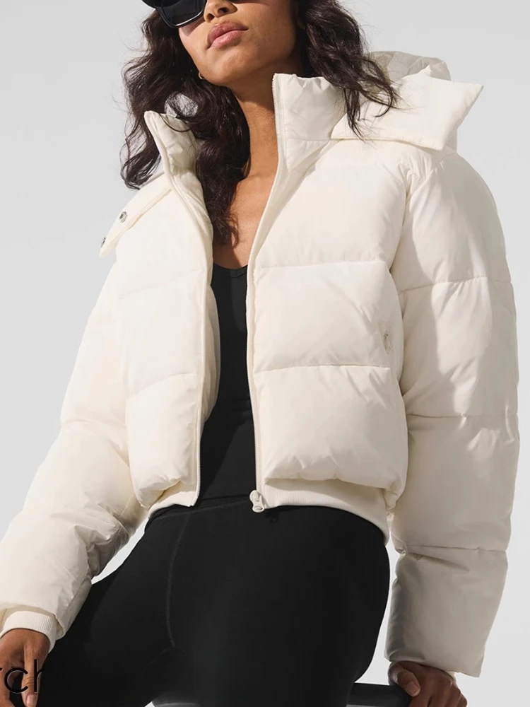 Giacca in cotone nero con cappuccio a collo alto addensare calda giacca invernale classica 2025 da donna cappotto da strada retrò stile americano da donna