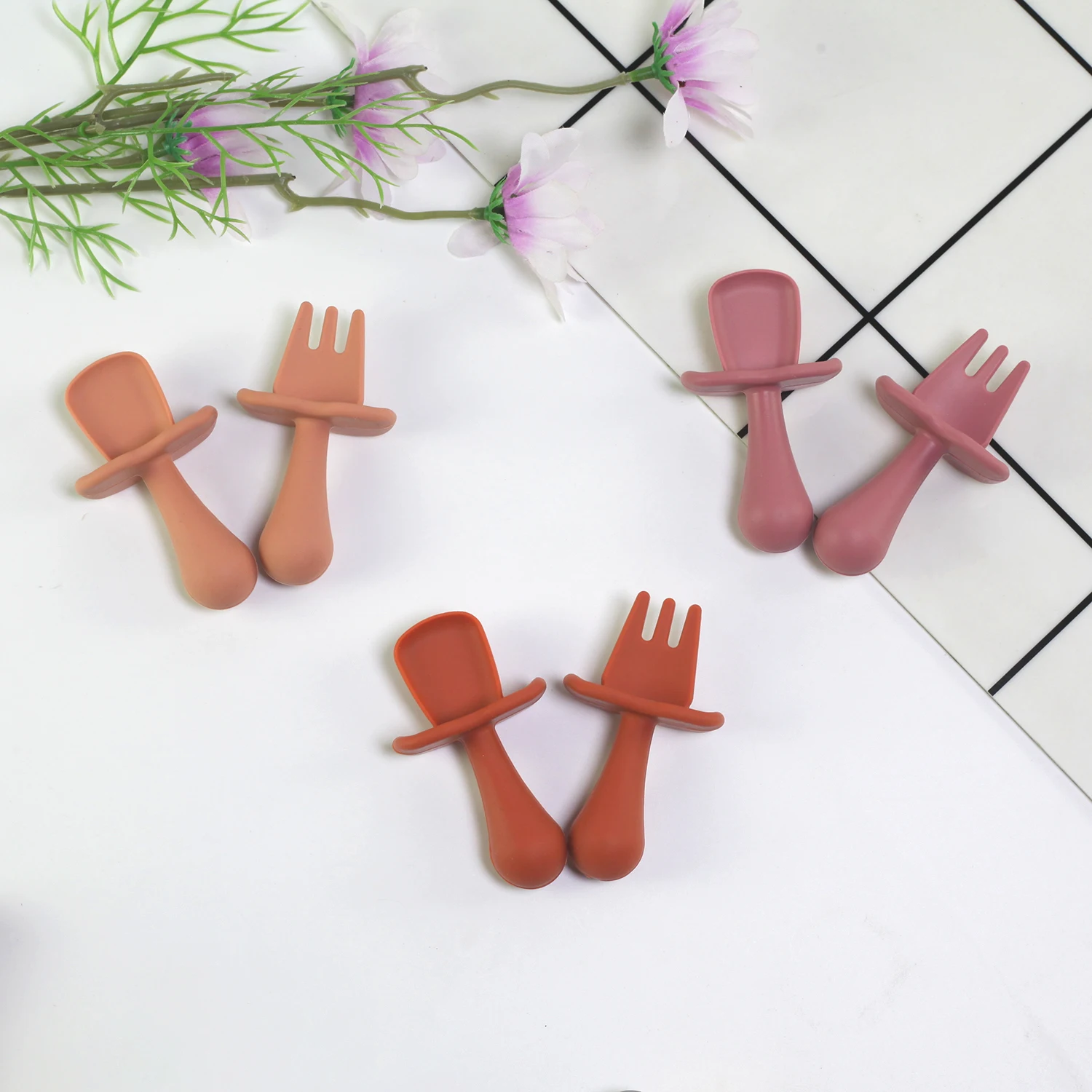 Silicone food grade mini fork and spoon sets 2pcs silicone feeding spoon set baby feeding spoon set