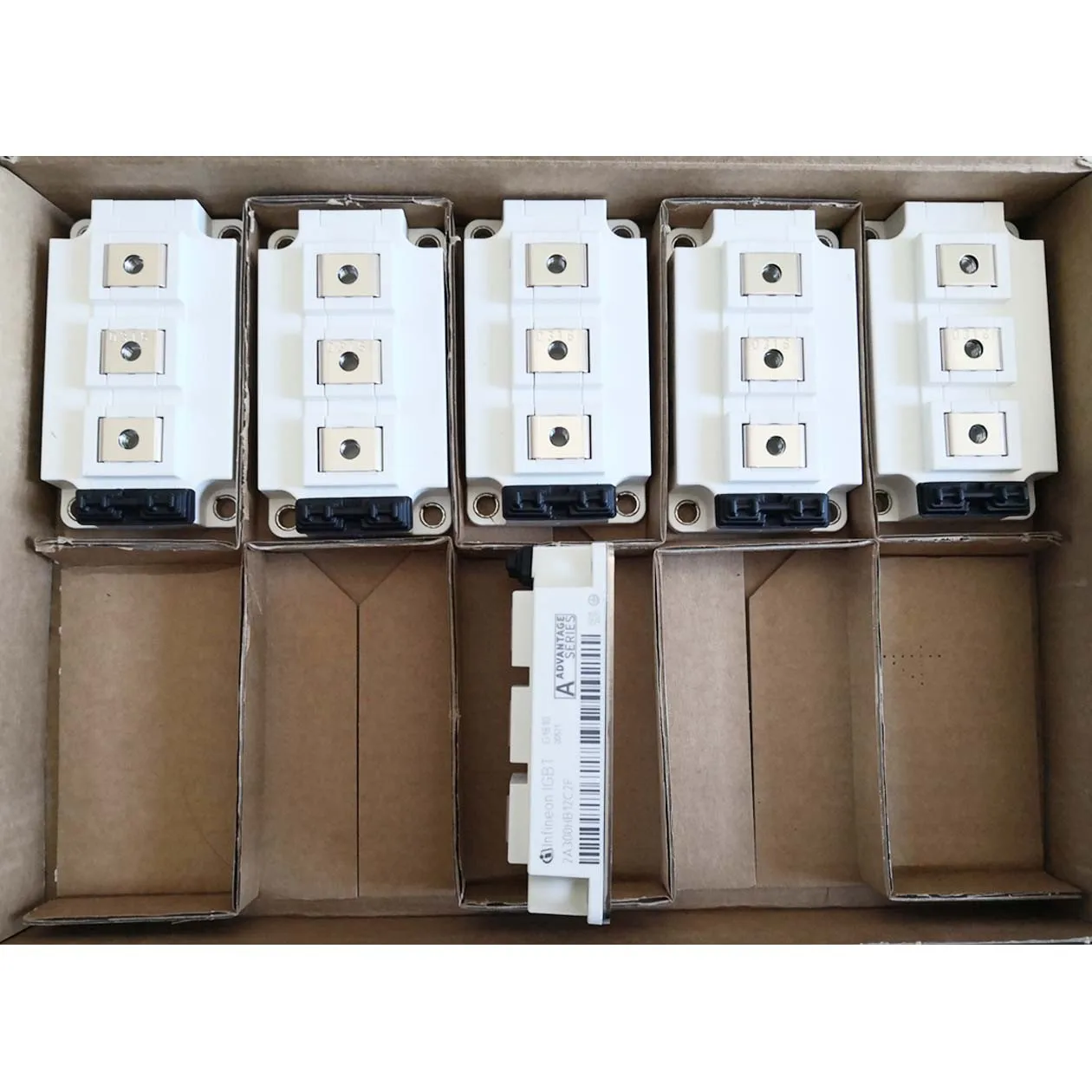 

ORIGINAL 2A300H12C2F IGBT modules 300A 1200V 2A300HB12C2F-ENG 2A200HB17C2-ENG 2A300HB17C2L