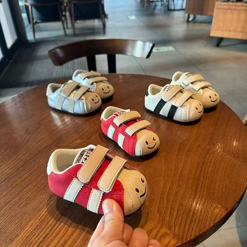 

Детская спортивная обувь в корейском стиле, модные новые винтажные нескользящие мягкие подошвы на плоской подошве, теплые детские кроссовки на флисовой подкладке