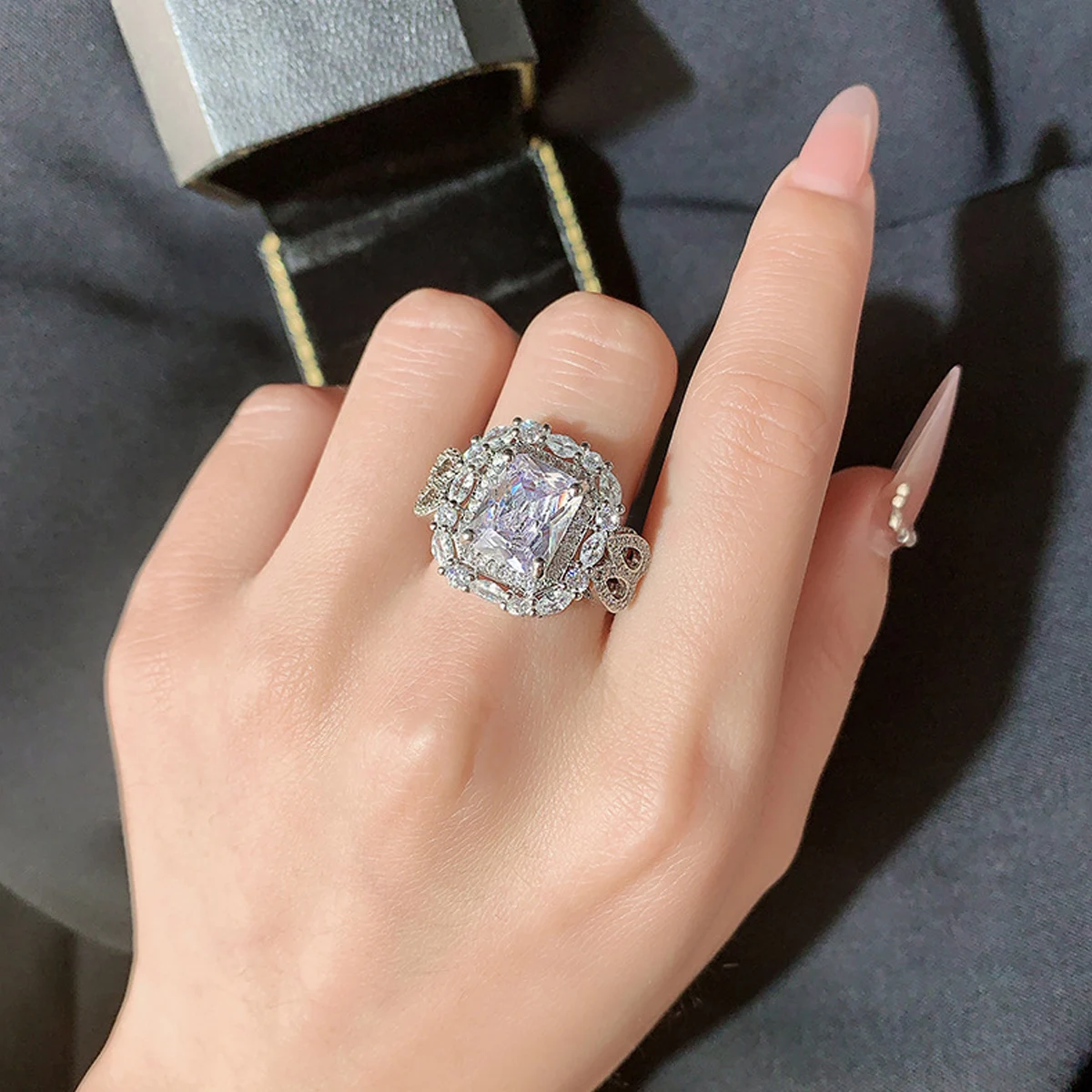 

New Color Diamonds Pink Diamonds White Diamonds Yellow Diamonds Women's Rings Cushion-shaped Micro-encrusted Diamond Jewelry