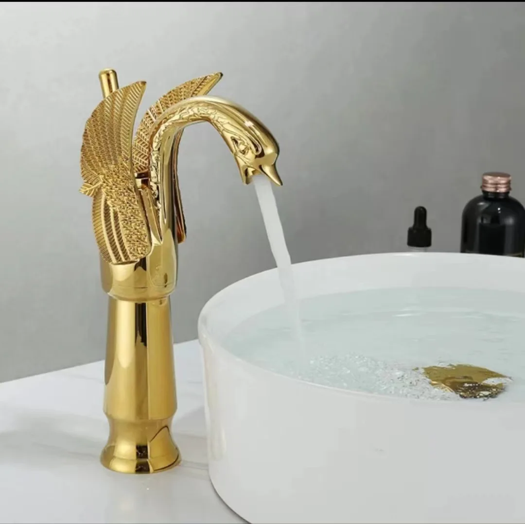 Golden Basin Faucet Deck Mount Sink Short Faucets Swan Shape Single Handle Sink Hot Cold Water Mixer Tap