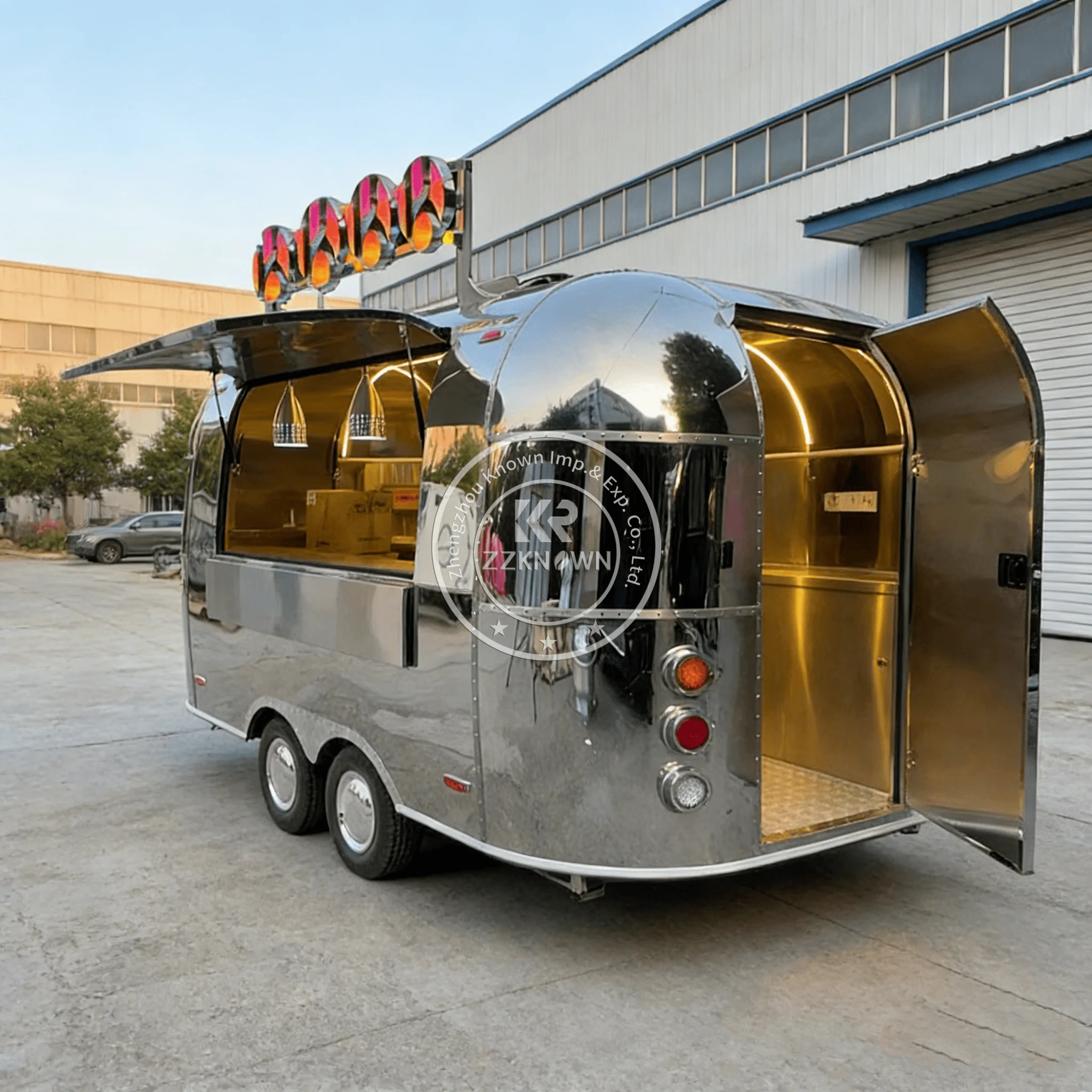 

New Fashion Food Truck Ice Cream Trailer Pizza Bubble Tea Mobile Food Cart Food Trailer Fully Equipped with Good Price