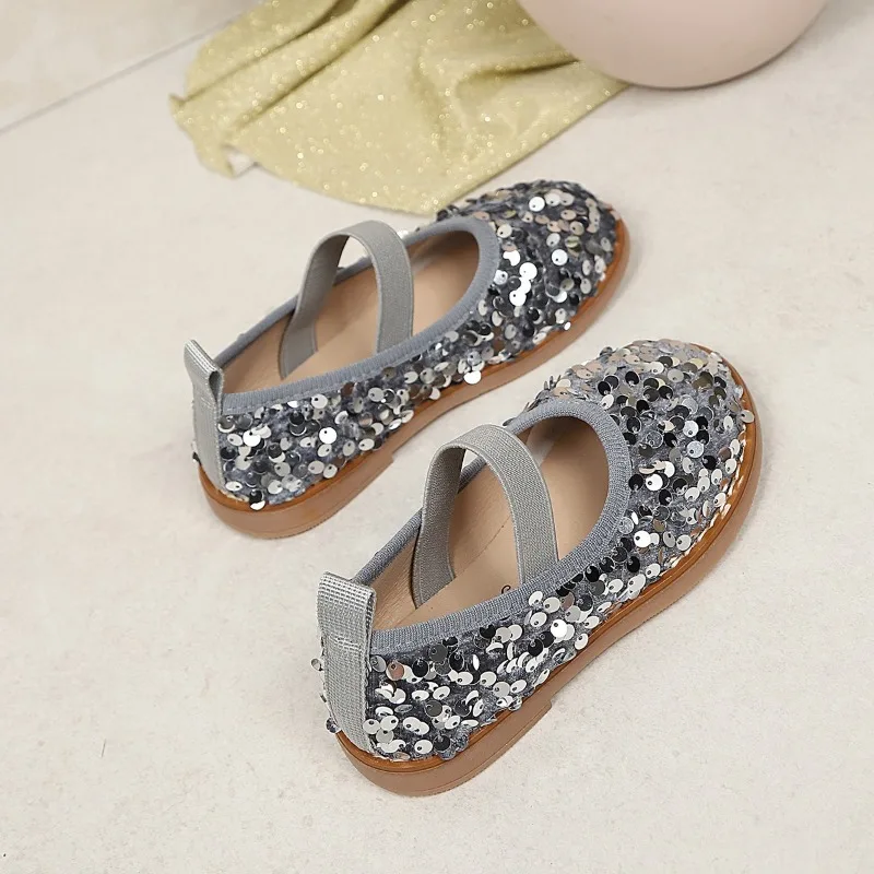 Mädchen Flache Schuhe Glänzende Pailletten Slip-on Kinderschuhe Runde Zehen 2026 Brandneue Kinder-Lederschuhe Weiche Sohle Prinzessinnen-Stil – Detail 6