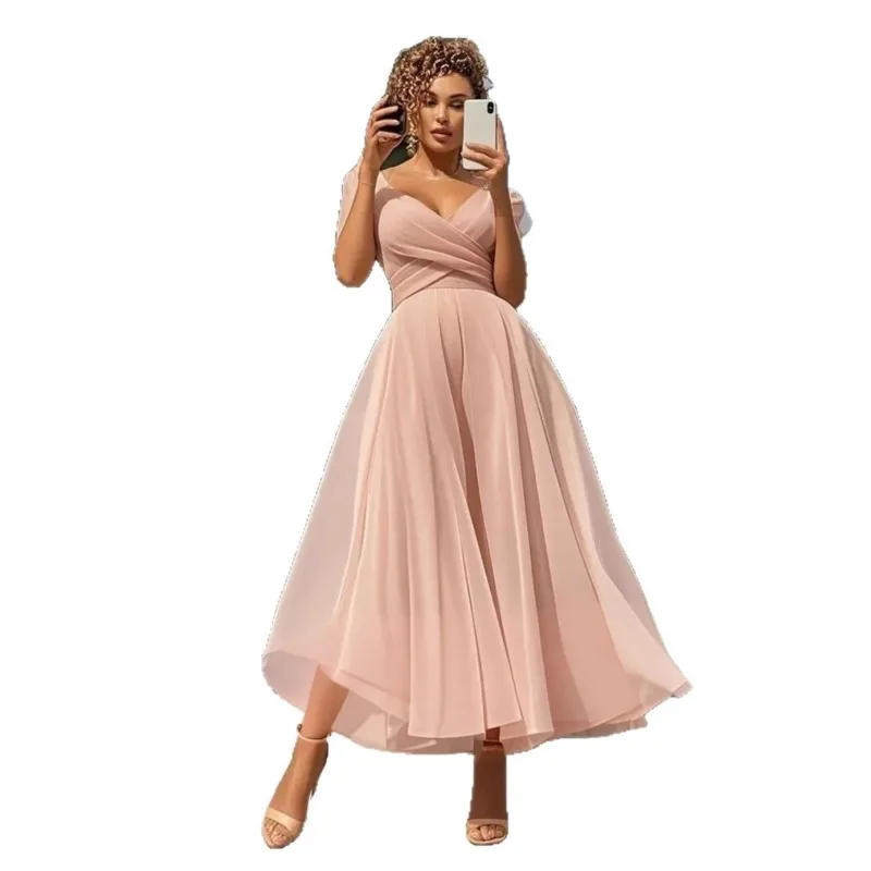 ชุดราตรีทรงเอไลน์ ปี 2025 สำหรับผู้หญิง สีพื้น เรียบหรู ทรงเข้ารูป คอวี ดีไซน์เรียบง่าย ทันสมัย เหมาะสำหรับงานเลี้ยง หวานละมุน