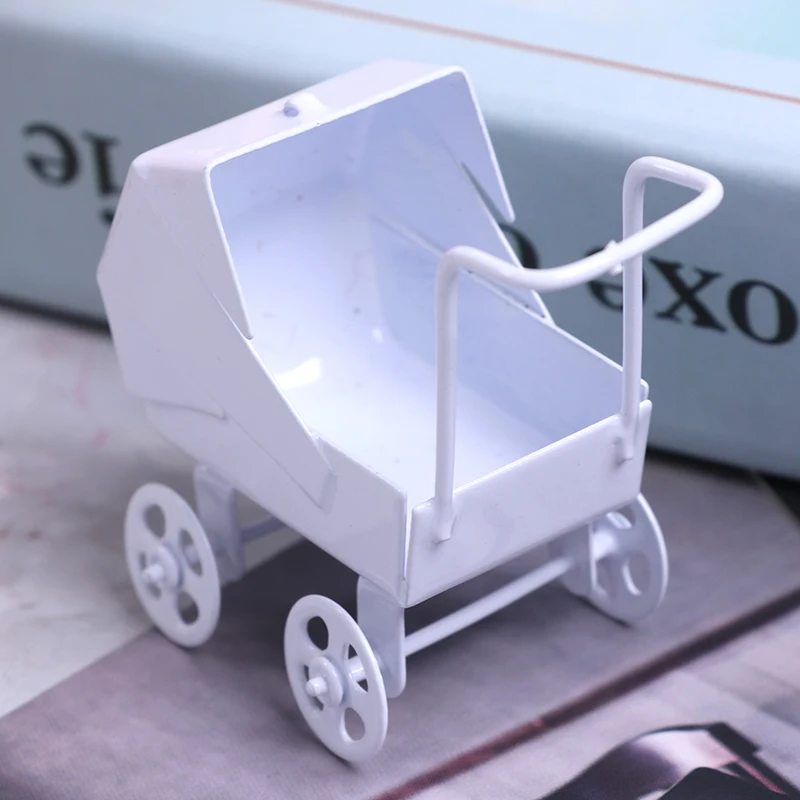 Passeggino Carrozzina Modello Giocattolo per bambini Accessori per mobili per casa delle bambole in miniatura fai-da-te