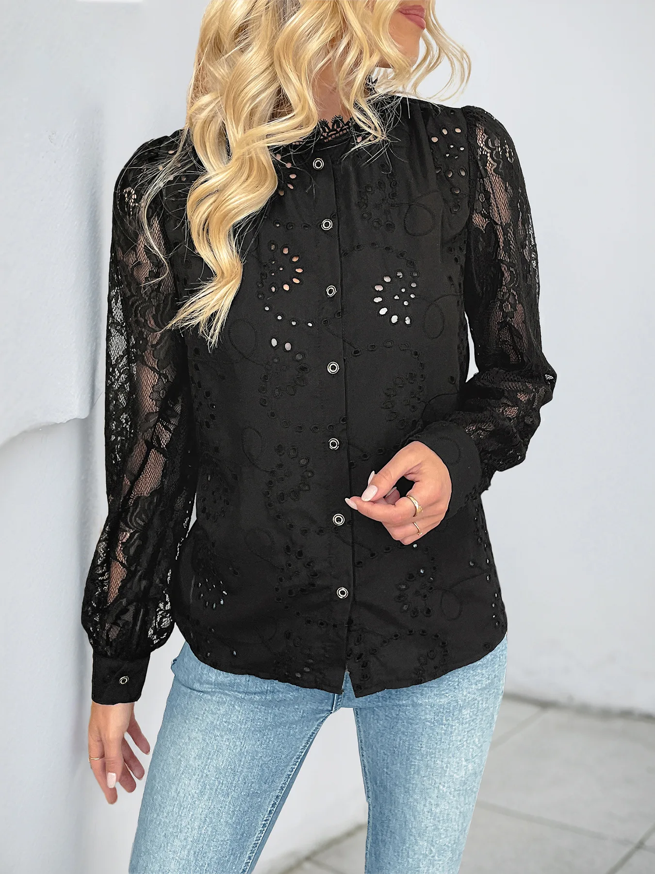 2025 New Autum Pure Color Black Elegant Lace Splicing Shirt Top Women's Round Neck Slim Fit