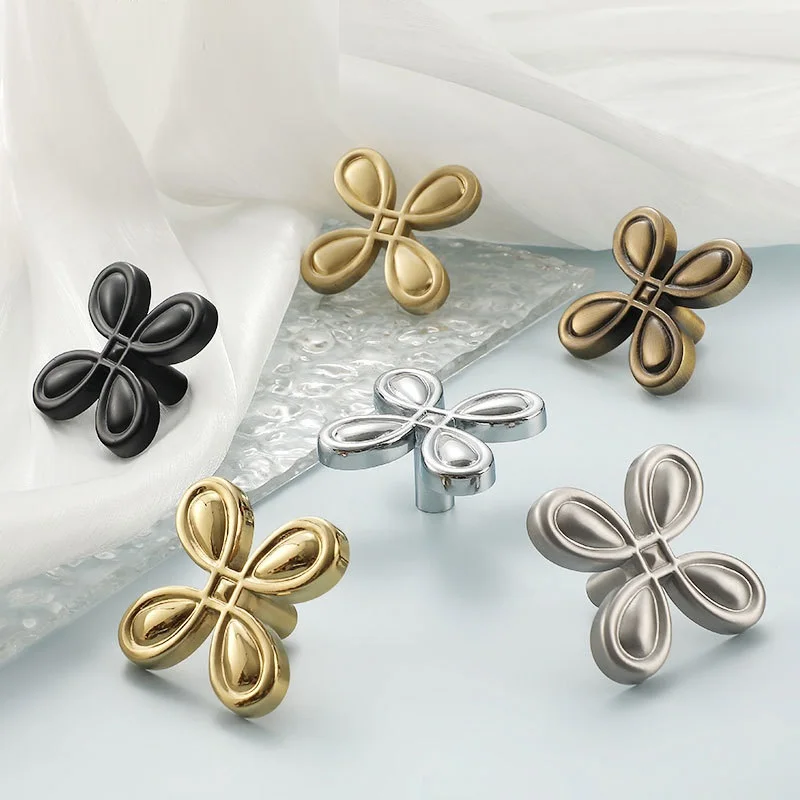 Solid Brass Clover Cabinet Knobs French Luxury Single Hole Drawer Pulls for Wardrobe Dresser Home Decor Furniture Hardware