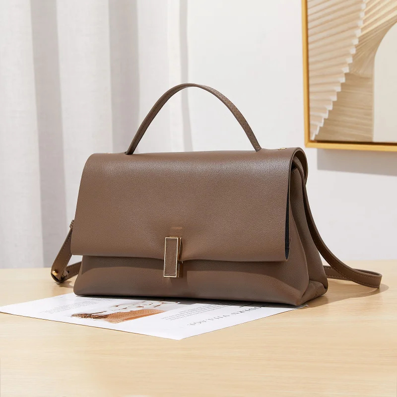 

Leather high-end women's handbag diagonal cross bag cowhide shoulder bag ,small square bag