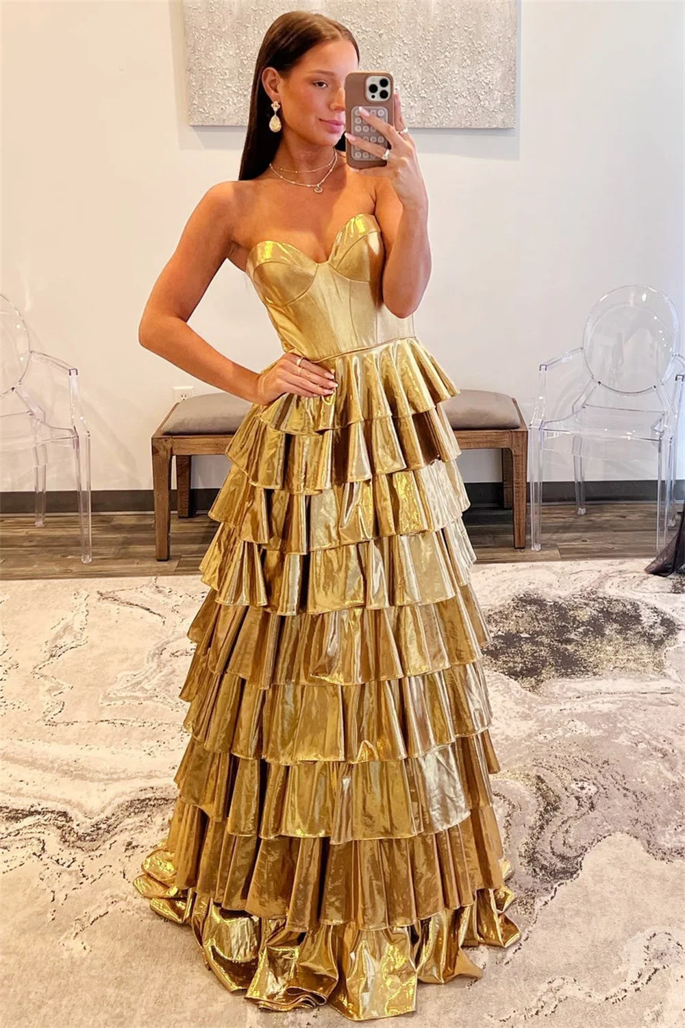 Amanda Gold Ruffle Tiered Prom Gown Strapless Elegant Sleeveless Evening Formal A-line Floor-Length Party Dress for Women 2024