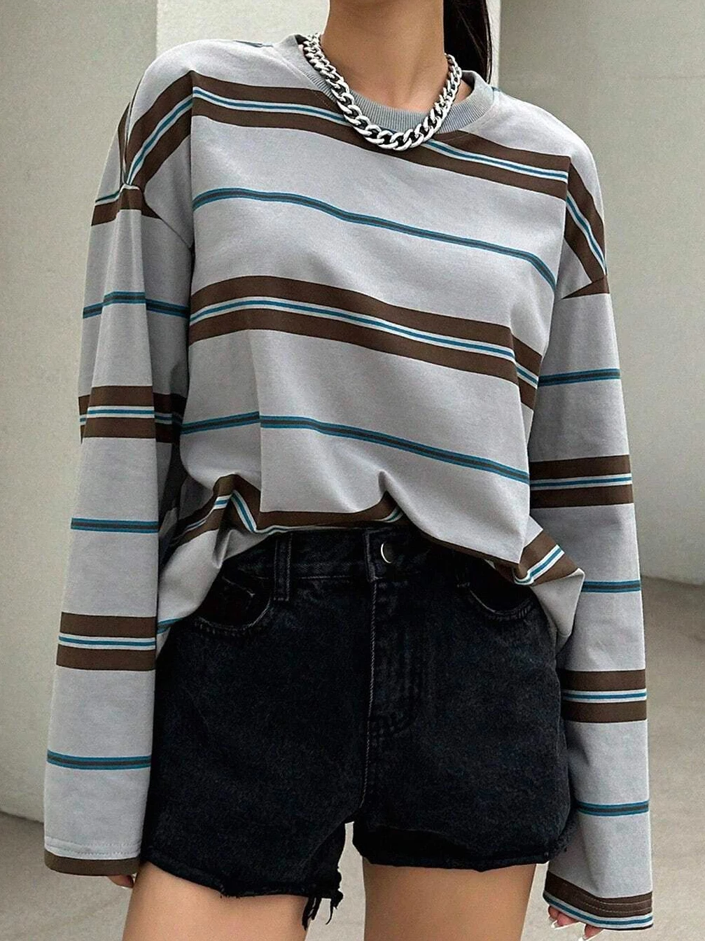 

Женская полосатая футболка с длинными рукавами в стиле ретро, свободный топ с круглым вырезом в уличном стиле, универсальная повседневная облегающая базовая рубашка