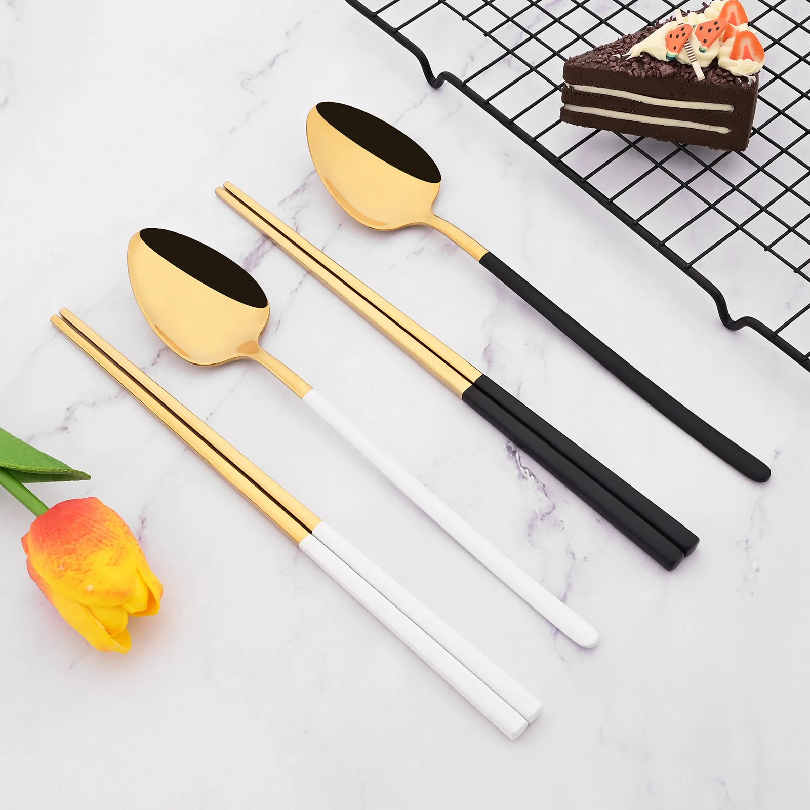 8Pcs Household Black Gold Flatware Cutlery Set Chopsticks Spoon Gold 18/10 Stainless Steel Dinnerware Set Luxury Tableware Set