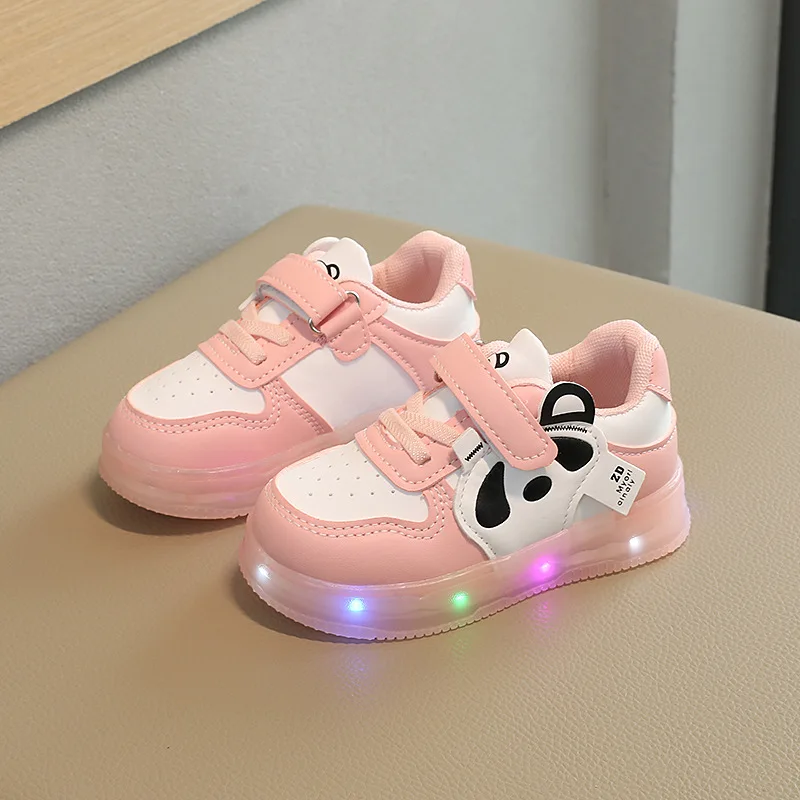 Girl Sports LED Lighting Shoe2026Spring Autumn New Child Soft Soled Board Shoe Casual Girl Slip Comfortable Campus Running Shoes