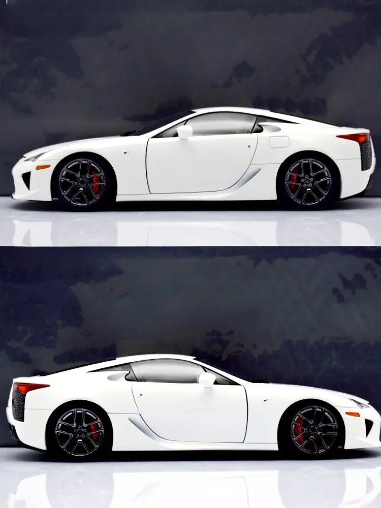 Autoart 1:18 LFA V10 White Alloy Fully Open Simulation Limited Edition Alloy Metal Static Car Model Toy Gift